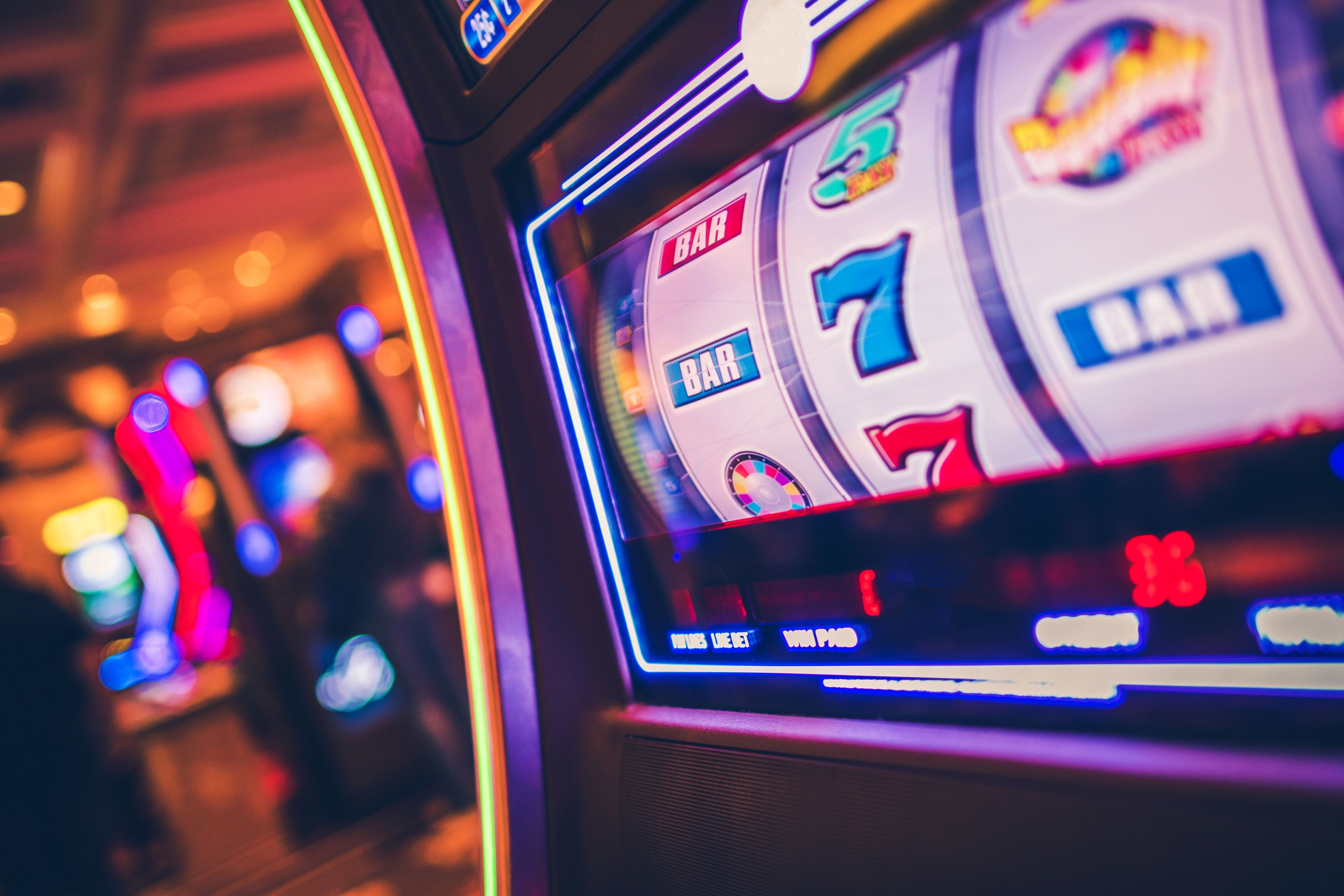 mineraltoto login live casino table with professional dealers and real-time chat overlay