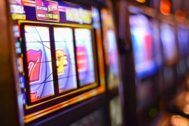 Live Roulette payout chart and betting layout